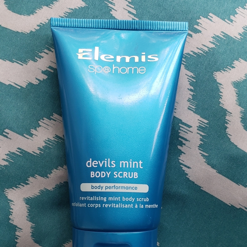 Elemish spa home body scrub